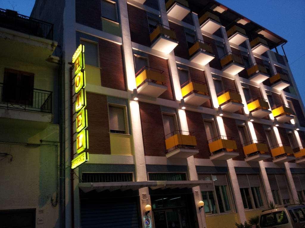 George Hotel Barcellona-Pozzo di Gotto Εξωτερικό φωτογραφία