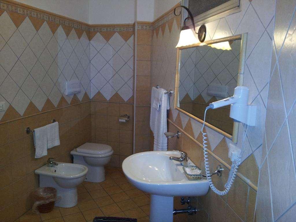 George Hotel Barcellona-Pozzo di Gotto Δωμάτιο φωτογραφία
